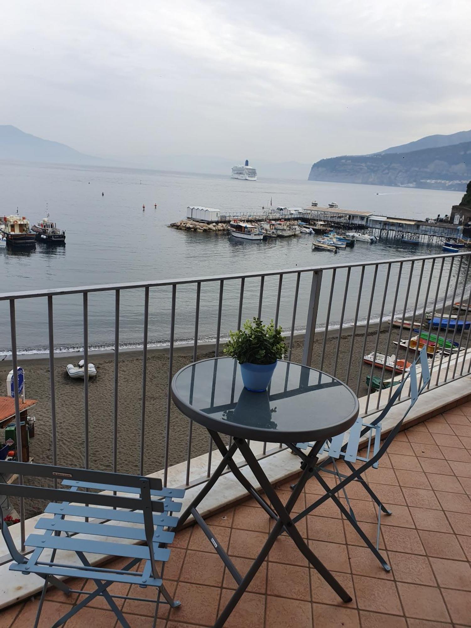Sea View Casa Anna Sorrento Διαμέρισμα Εξωτερικό φωτογραφία